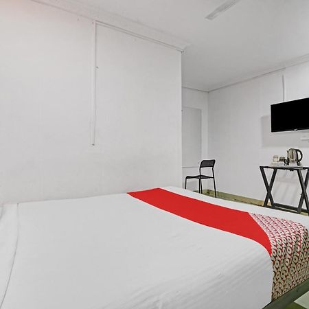 Hotel O New Lakeview Palace 海得拉巴 外观 照片