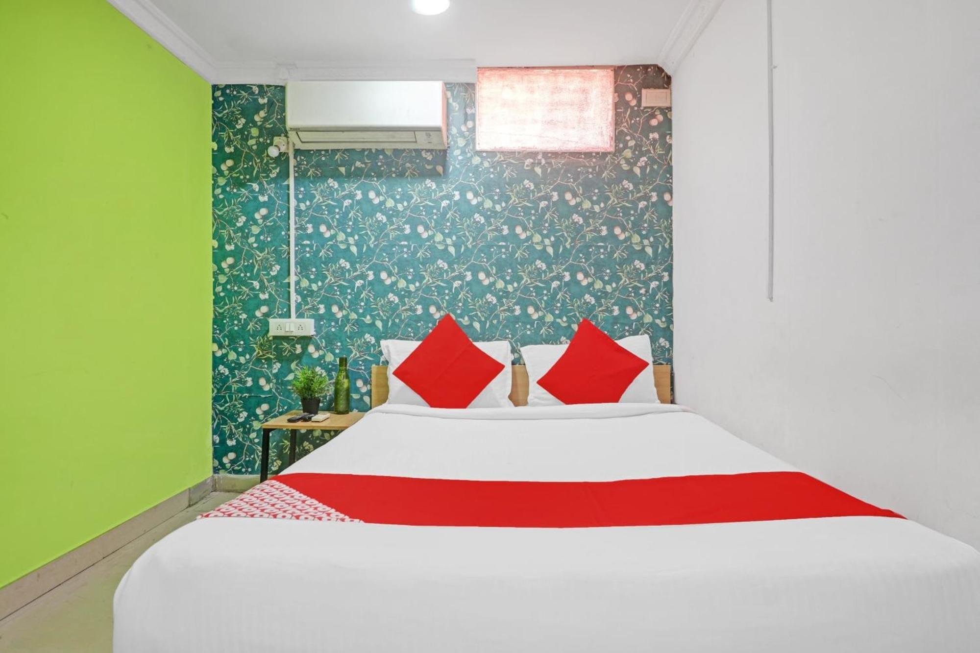 Hotel O New Lakeview Palace 海得拉巴 外观 照片