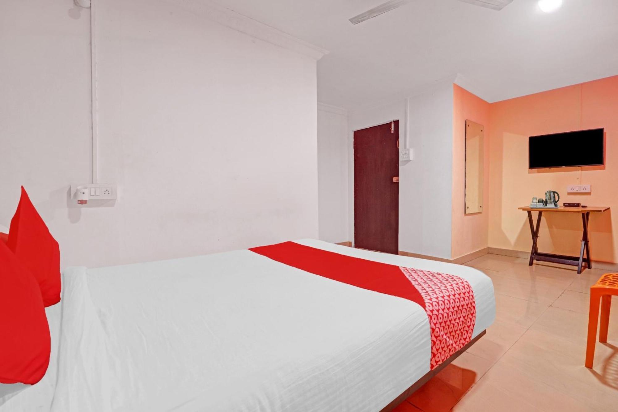 Hotel O New Lakeview Palace 海得拉巴 外观 照片